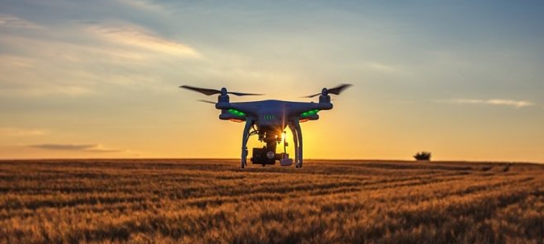 Komisja Europejska zaktualizowała zasady dotyczące korzystania z dronów